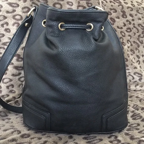 HEYS Drawstring Pebbled Bucket Bag - Picture 3 of 13